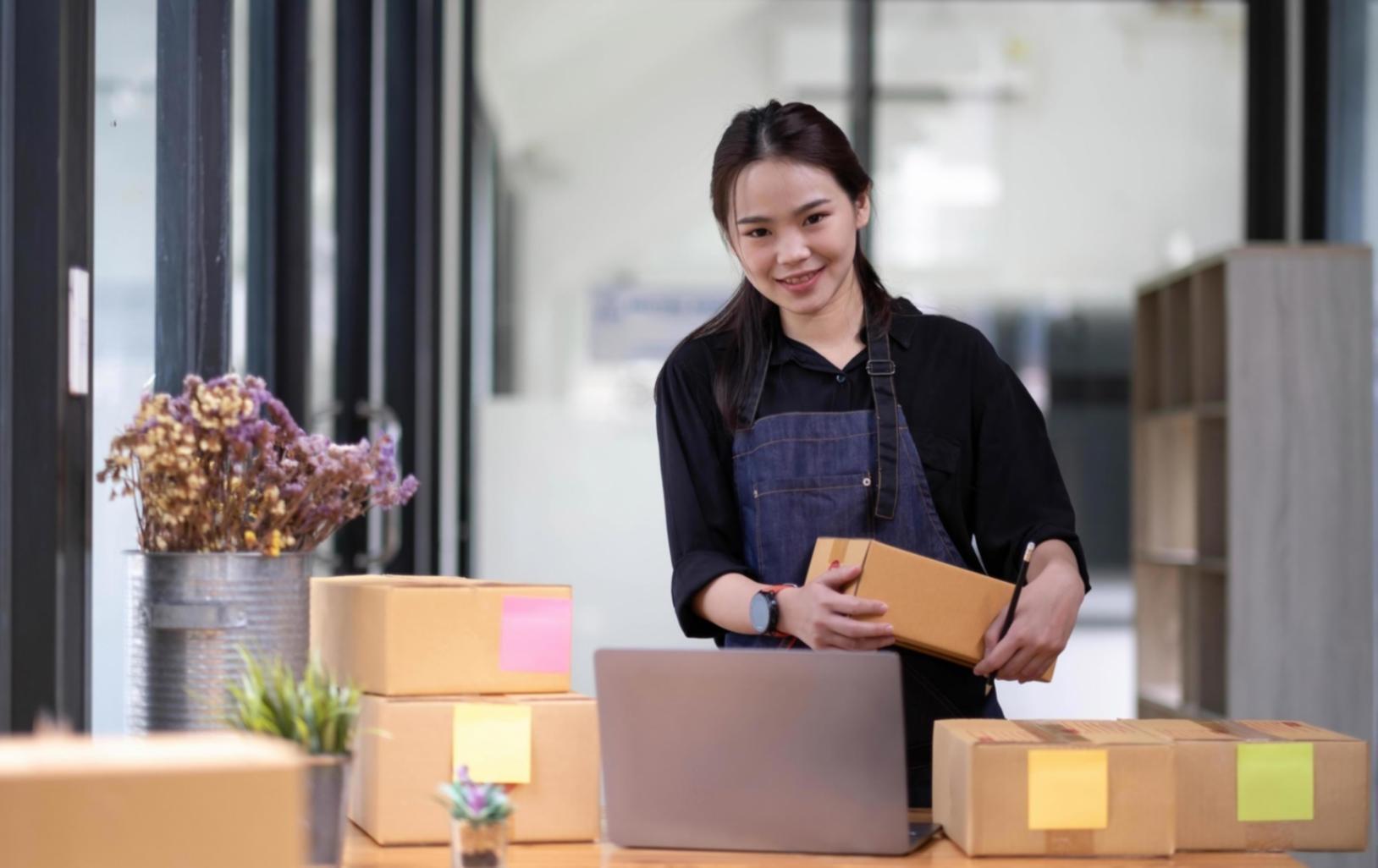 Educational environment for blockchain insurance training